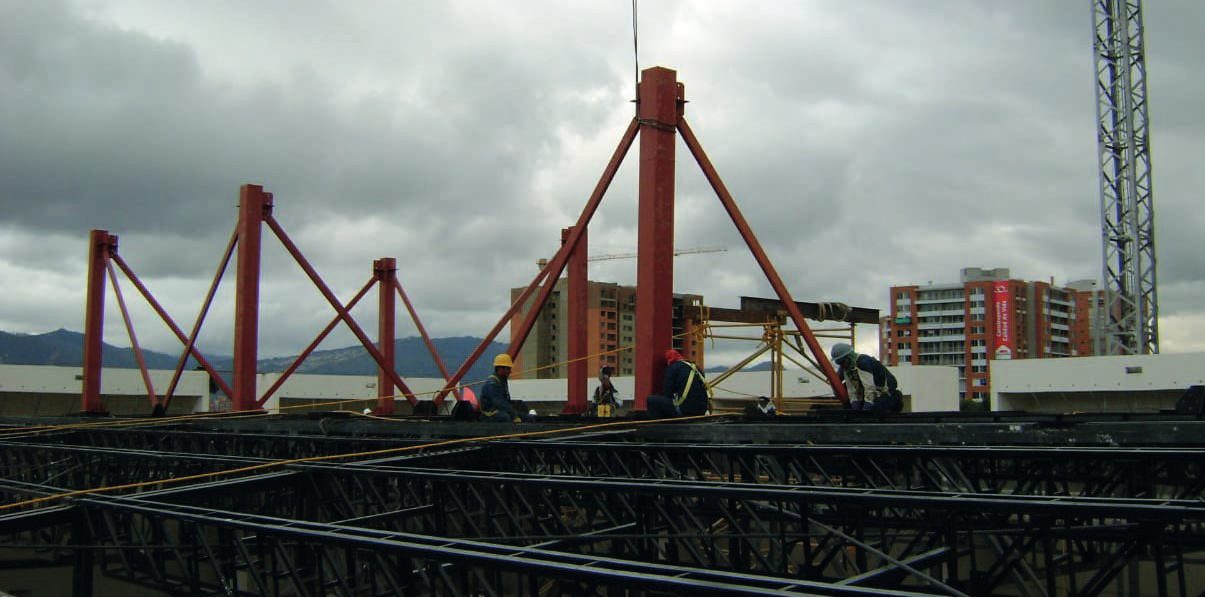 Montaje de estructura metálica